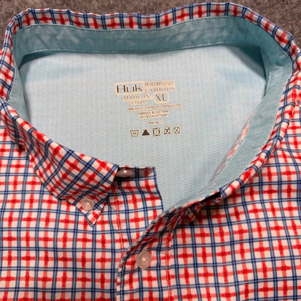 Huk Fishing Shirt XL Red White Blue Plaid Performance Long Sleeve Button Down